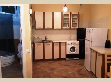 ქირავდება ბინა სოლოლაკში