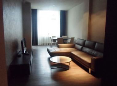 ქირავდება ბინა ვაკეში