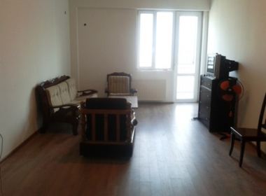 იყიდება ბინა საბურთალოზე