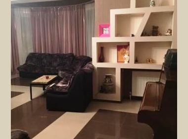 ქირავდება ბინა ვაკეში