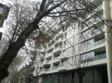 ქირავდება ბინა ვაკეში