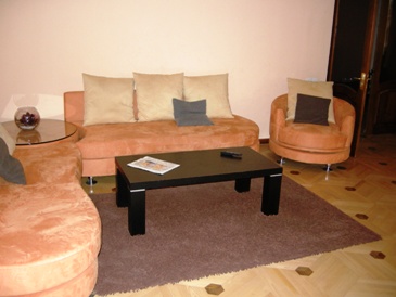 იყიდება ბინა საბურთალოზე