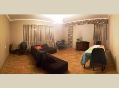 იყიდება ბინა საბურთალოზე