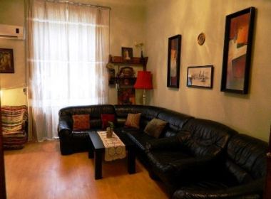 ქირავდება ბინა სოლოლაკში