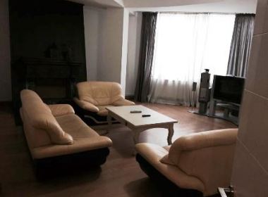 ქირავდება ბინა ვერაზე