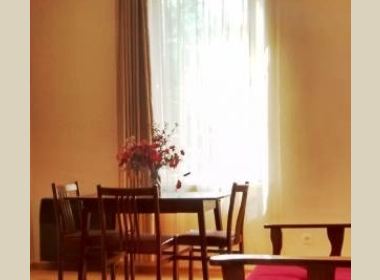 ქირავდება ბინა ვერაზე