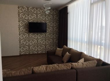 ქირავდება ბინა ვაკეში