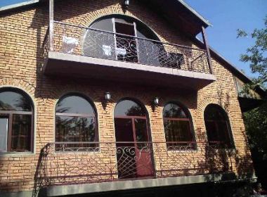 House for rent in Tskneti