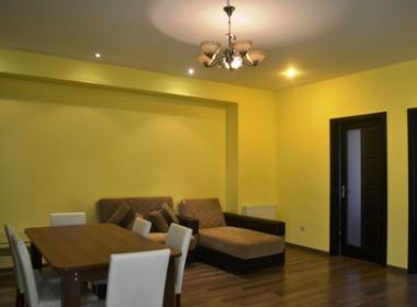 ქირავდება ბინა საბურთალოზე