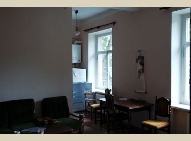 ქირავდება ბინა ვაკეში