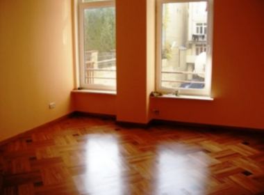 იყიდება ბინა ვაკეში