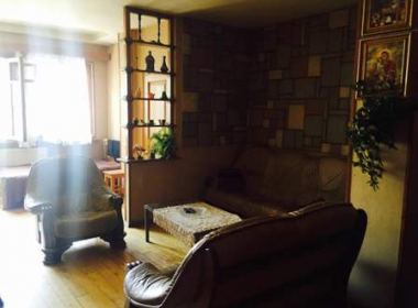 ქირავდება ბინა საბურთალოზე