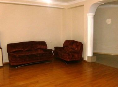 ქირავდება ბინა ვაკეში