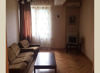 ქირავდება ბინა ვერაზე