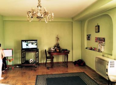 იყიდება ბინა საბურთალოზე