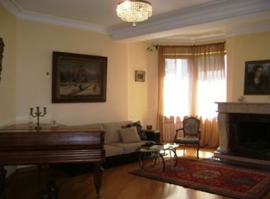 Flat for rent in Vake