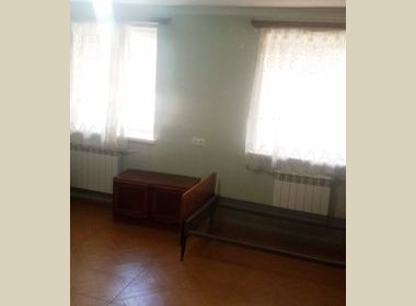 ქირავდება ბინა ვეძისში