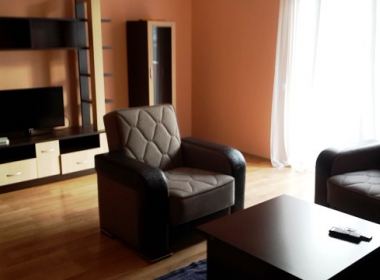 ქირავდება ბინა ვაკეში