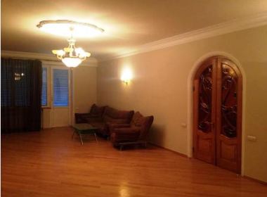 ქირავდება ბინა ვაკეში