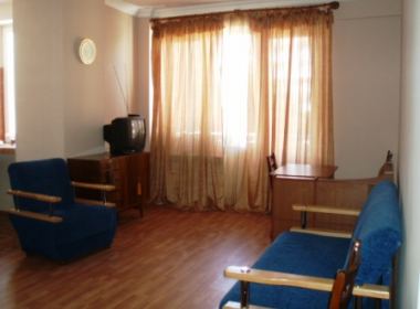 ქირავდება ბინა ვაკეში