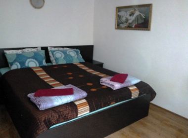 ქირავდება ბინა სოლოლაკში