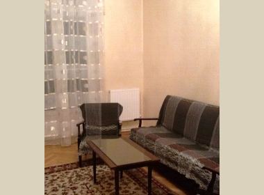 ქირავდება ბინა ვაკეში