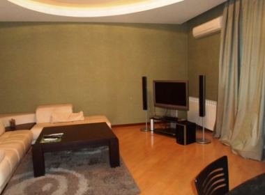 ქირავდება ბინა საბურთალოზე