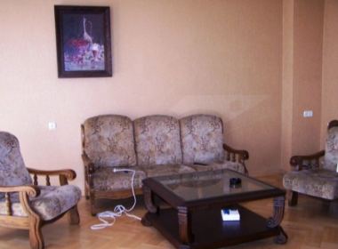 იყიდება ბინა საბურთალოზე