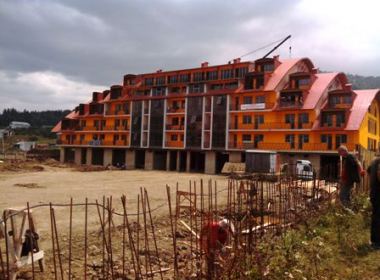 იყიდება ბინა ბაკურიანში