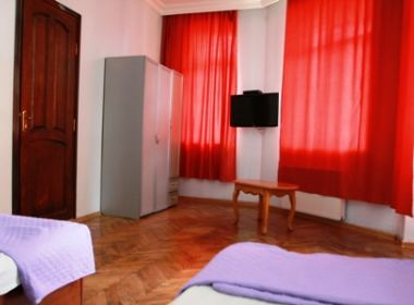 ქირავდება ბინები დღიურად