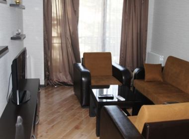 ქირავდება ბინა მთაწმინდა–სოლოლაკში