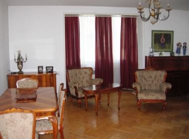 იყიდება ბინა ვერაზე