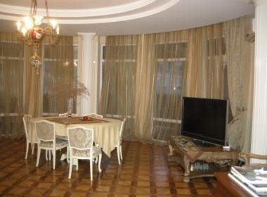 ქირავდება ბინა ვაკეში