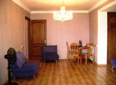 ქირავდება ბინა ვერაზე