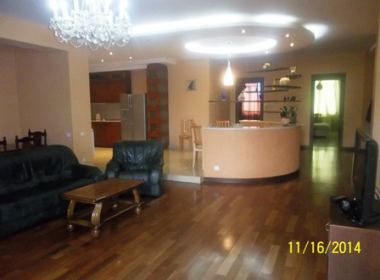 ქირავდება ბინა ვერაზე