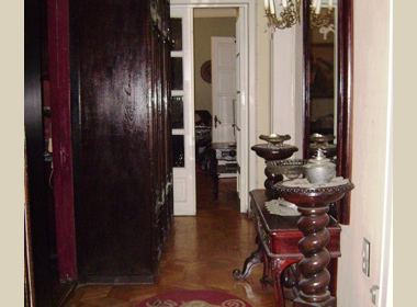 იყიდება ბინა ვერაზე