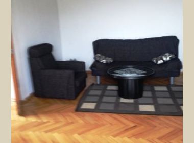 იყიდება ბინა ვაკეში