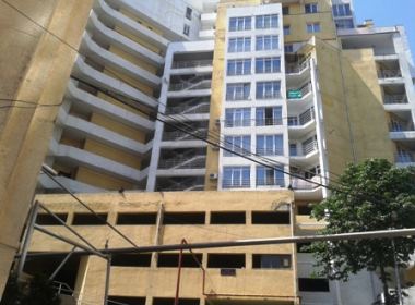 იყიდება ბინა საბურთალოზე