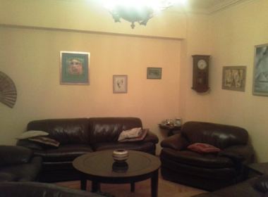 იყიდება ბინა ვაკეში