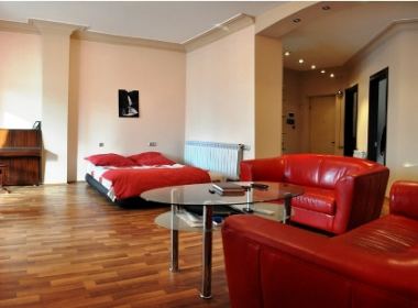 ქირავდება ბინა ვაკეში