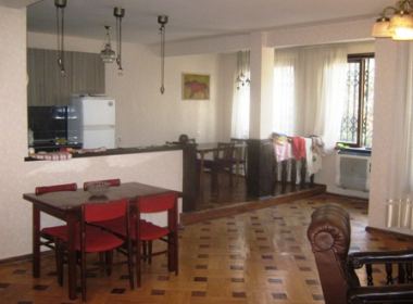 იყიდება ბინა დიდუბეში