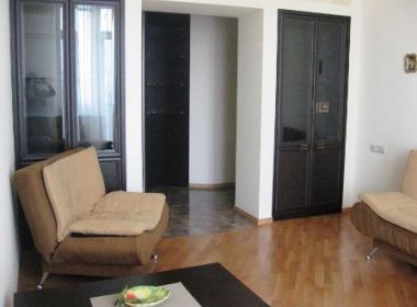 ქირავდება ბინა ბაგებში