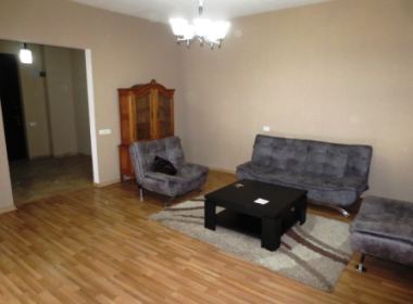 ქირავდება ბინა საბურთალოზე