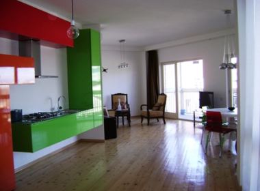 ქირავდება ბინა ძველ თბილისში