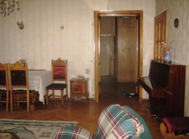 ქირავდება ბინა ვაკეში