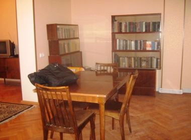 ქირავდება ბინა საბურთალოზე