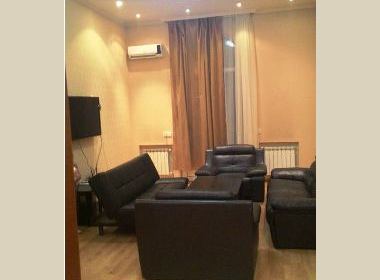 ქირავდება ბინა ვაკეში