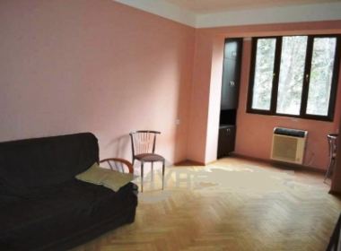 ქირავდება ბინა ვაკეში