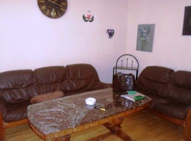 ქირავდება ბინა ვაკეში