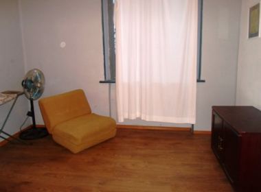 ქირავდება ბინა ვერაზე